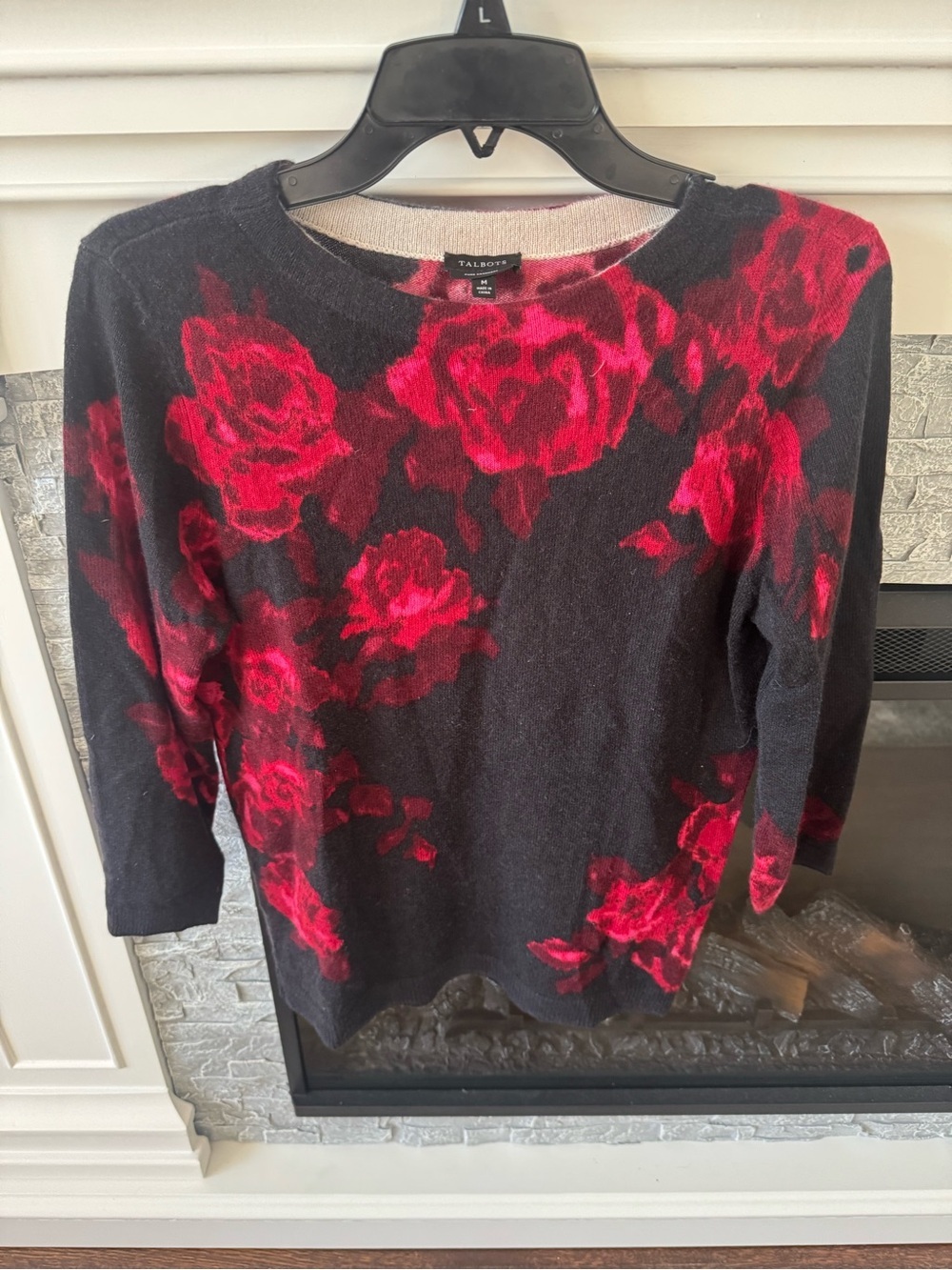 Talbots Cashmere Crewneck Sweater Black Floral Sweater w Red Rose Print Med